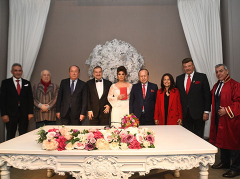 Burhan Akdağ... EVLİLİKTE USTALIĞA ADIM ATTI!