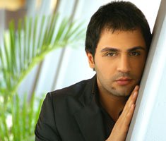 Yaşar İpek... STÜDYOYA GİRECEK VAKTİ YOK!