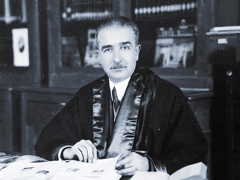 Bir İstanbul Beyefendisi... DOĞUMUNUN 120. YILINDA SÜHEYL ÜNVER!...