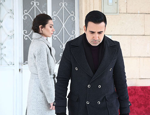 Emrah... OYUNCULUĞU BIRAKTI, SAHNEYE Mİ DÖNECEK?