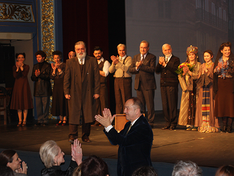 Sızı... SARAYBOSNA'DA AYAKTA ALKIŞLANDI!...