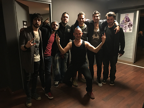 Manga... ANKARA KONSERİNDE DUYGU DOLU ANLAR YAŞATTI!...