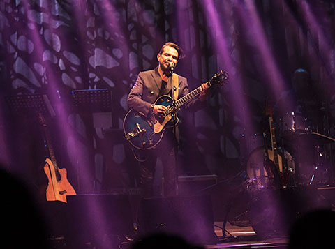 Kenan Doğulu... ÖDTÜ'DE CAZ ŞÖLENİ!