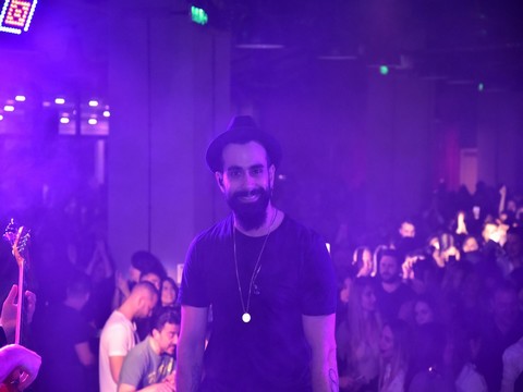 Gökhan Türkmen... MERSİN VE İZMİR'DE ÇOSKU DOLU KONSER!..