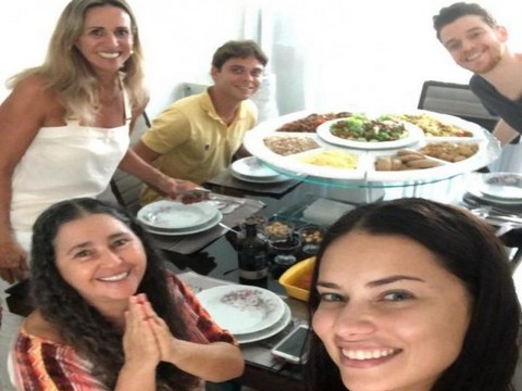 Adriana Lima... METİN HARA'YI AİLESİ İLE TANIŞTIRDI!..