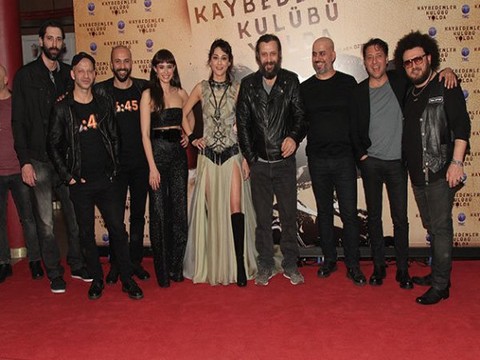 Nejat İşler - Yiğit Özşener... FİLMLERİNİN GALASINA ALKOLLÜ MÜ KATILDILAR?..