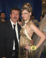 SAÇTAN ELBİSE DÜNYA BİRİNCİLİĞİ GETİRDİ!