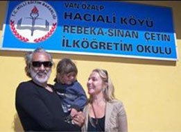 Sinan-Rebecca Çetin... KÖYLÜLERDEN VETO YEDİLER!