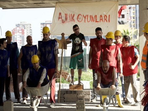 Cumali Ceber 2... "AJLIK OYUNLARI VE DOKUNULMAZLIK KÜREĞİ"!..