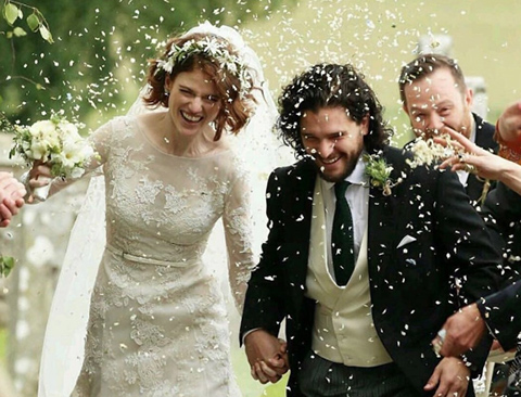 Game of Thrones... SET AŞIKLARI EVLENDİ!