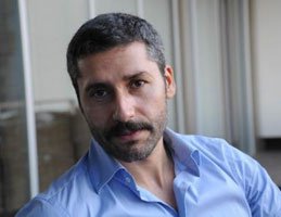Orhan Kılıç... "SANAT İÇİN SOYUNDUĞUNU SÖYLEYEN KADIN DANGALAKTIR!