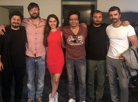 Bende Kal... EKİP, ÖN GÖSTERİMDE BULUŞTU!