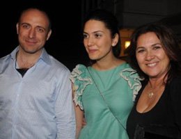 Bergüzar Korel - Halit Ergenç..AİLE SAADETİ YAŞADILAR!