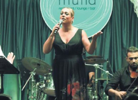 Ayta Sözeri... 'ELBİSEM SEZEN'İN HEDİYESİ!'