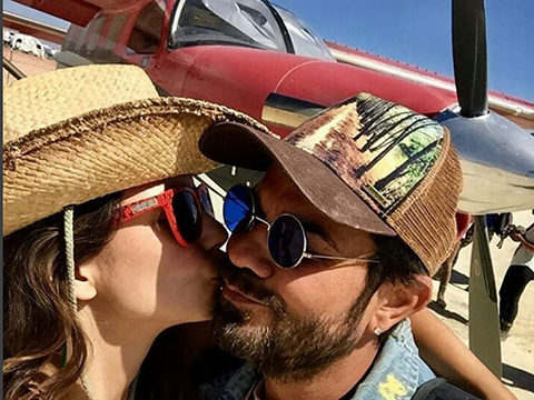 Beren Saat-Kenan Doğulu... 4. YIL ÖPÜCÜĞÜ!