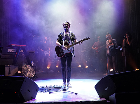 Kenan Doğulu... 'MAHALLEMİZE DÖNDÜK!'