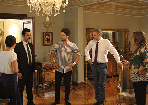 Elimi Bırakma... AZRA'YA YENİ KAPILAR AÇILIYOR!