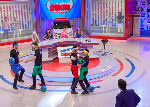 Yaparsın Aşkım... EĞLENİRKEN ARABA KAZANIN!