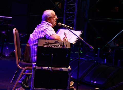 Bülent Ortaçgil... YALOVA'DA MÜZİK ZİYAFETİ!