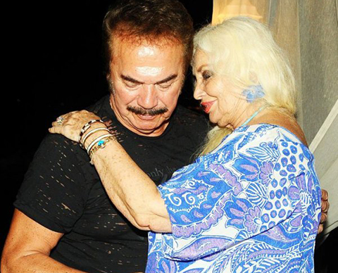 Sevim Emre... "İYİ Kİ YAMYAMLAR BENİ YEMEMİŞ!"