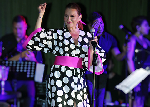 Deniz Seki...KİLOLARI VERDİ, KEYFİ YERİNE GELDİ'