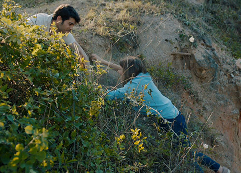 Meleklerin Aşkı...MELEK UÇURUMUN KIYISINDA!