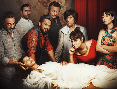 Sevgili Komşum... SIRADIŞI VE ÇOK ÇARPICI BİR APARTMAN HİKAYESİ!