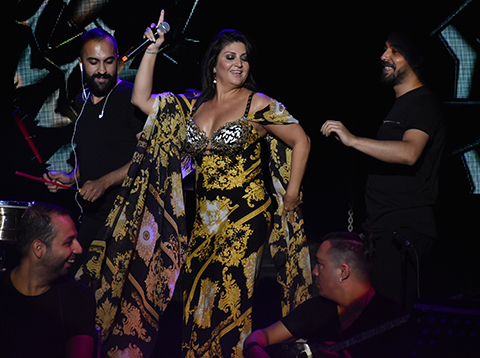 Sibel Can... 'ŞARKI SÖYLEDİKÇE MUTLU OLUYORUM!'