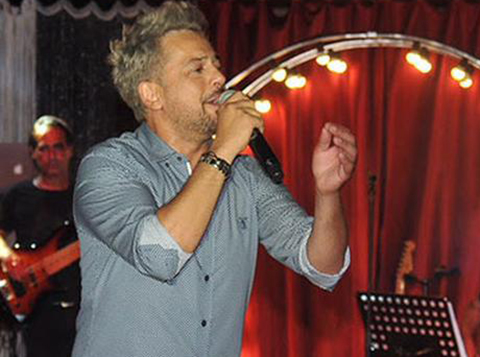 Emre Altuğ... İFLAS İDDİALARINA ORTAĞI CEVAP VERDİ!