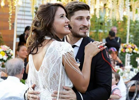 Sahra Işık... NİŞAN SAPANCA'DA, BALAYI DOMİNİK'TE!