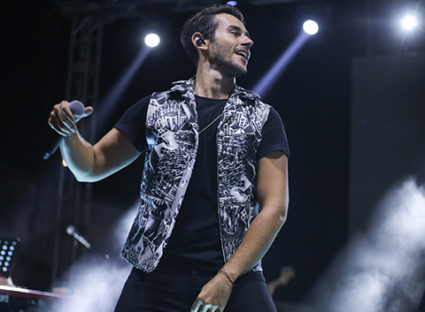 Cem Belevi... AĞVA'DA ROMANTİK KONSER!