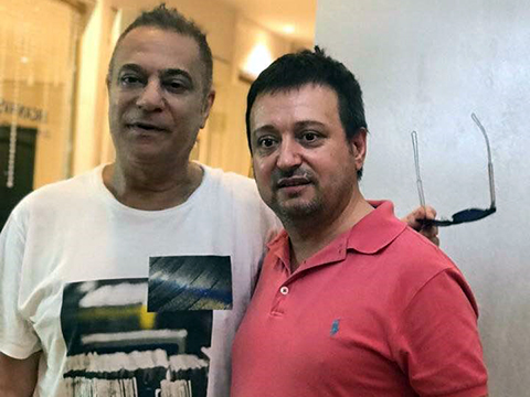 Mehmet Ali Erbil… KUAFÖRDE KEYİFLİ BAYRAM HAZIRLIĞI!..