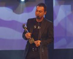 Serdar Ortaç... ÖDÜL TÖRENİNDE TOKATLANDI, NEDENİ AHMET KAYA MI?