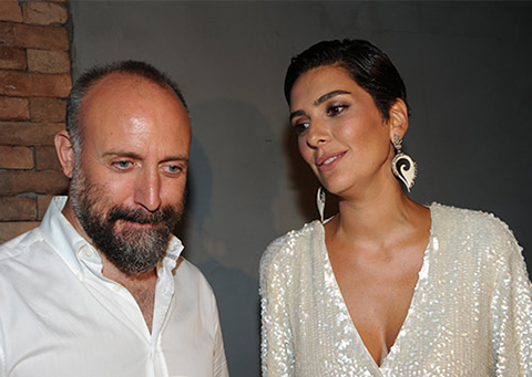 Bergüzar Korel Ergenç... BEŞ YIL SONRA KUTLAMA!