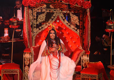 Bülent Ersoy...BODRUM'A TAHT KURULDU!