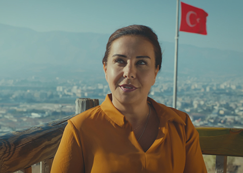 Çiçek Dilligil... NEFES NEFESE'YE KONUK OYUNCU!