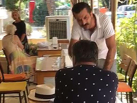 Barbaros Şansal… KUZEY KIBRIS’TA GENEL BAŞKAN’DAN ŞOK TACİZ!..