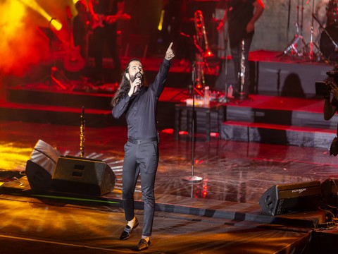 Koray Avcı... YAĞMUR VIZ GELDİ!..