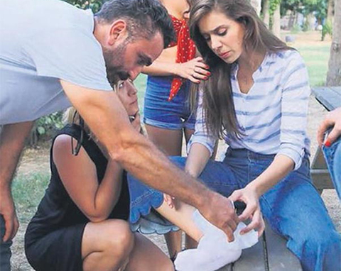 Kapan... SETİ ARILAR BASTI, ÇEKİMLERE ARA VERİLDİ!