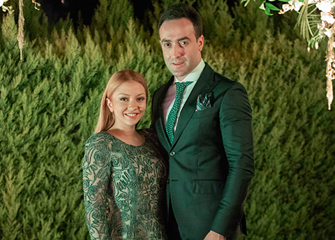 Ece Seçkin... UĞURLU GÜNÜNDE NİŞANLANDI!