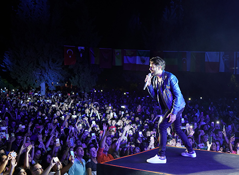 Kenan Doğulu... GAZİANTEP'TE MUHTEŞEM KONSER!