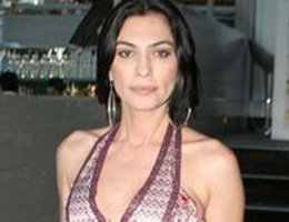 Leyla Bilginel..."SENİN BABAN BANKADA YAVRUM"...