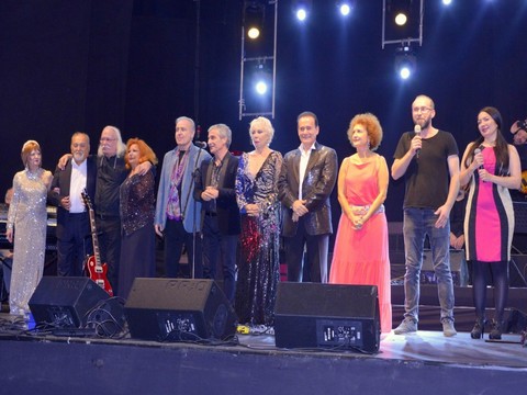 Annemin Şarkıları... HARBİYE AÇIKHAVA'DA NOSTALJİ RÜZGARI!..