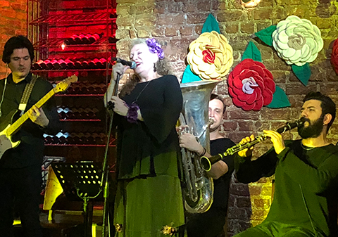 Suzan Kardeş... 12 YILLIK EĞLENCE, 12 YILLIK EMEK!