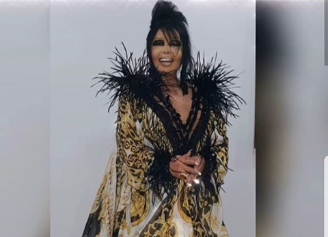 Bülent Ersoy... SESİYLE, ŞARKILARIYLA VE KIYAFETİYLE YİNE OLAY!