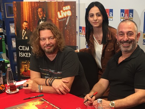 Cem Yılmaz - iskender Paydaş... "ARİF V 216" NIN MÜZİKLERİ BİR ALBÜMDE TOPLANDI!..