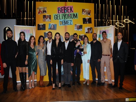 Bebek Geliyorum Demez... BASINA GÖRÜCÜYE ÇIKTI!..