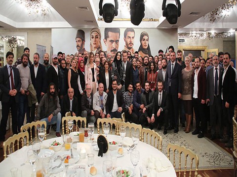 Mehmetçik Kutlu Zafer... İLK BÖLÜMÜNÜ EKİP BİRLİKTE İZLEDİ!..