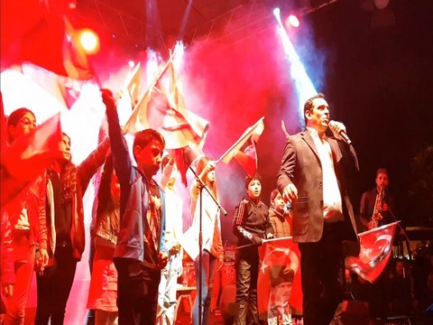 Ege... BEŞİKTAŞ'TA CUMHURİYET COŞKUSU!..