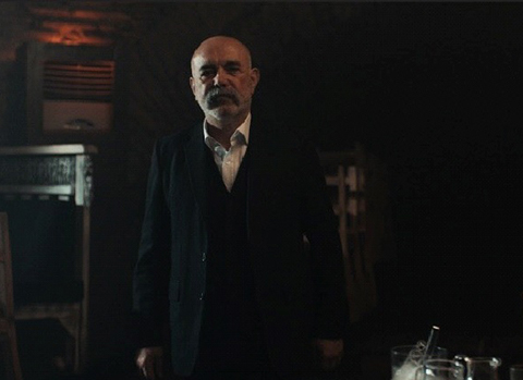 Çukur...“KURT SÜRÜYE GECE İNER!”